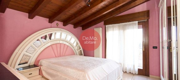 4 غرف نوم فيلا في Lentate sul Seveso, Italy رقم 231896 15