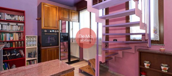 4 غرف نوم فيلا في Lentate sul Seveso, Italy رقم 231896 7