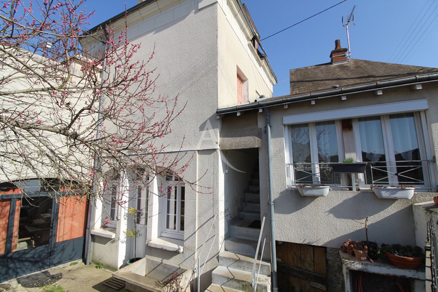 3 bedrooms House in Loir-et-Cher, France No. 77670