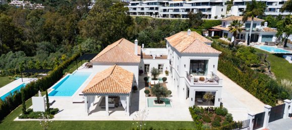 6 bedrooms Villa in Marbella, Spain No. 280094 15