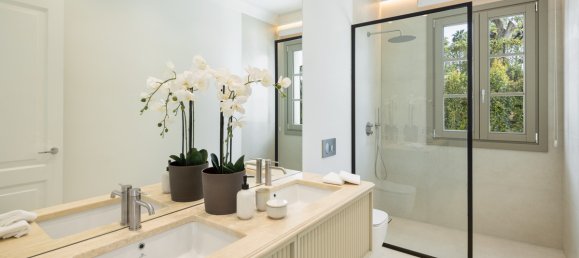 6 bedrooms Villa in Marbella, Spain No. 280094 25