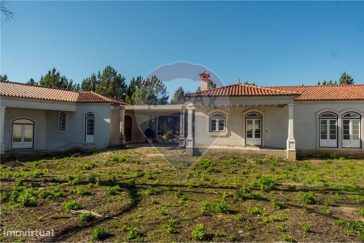 4 bedrooms House in Juncal, Portugal No. 26388