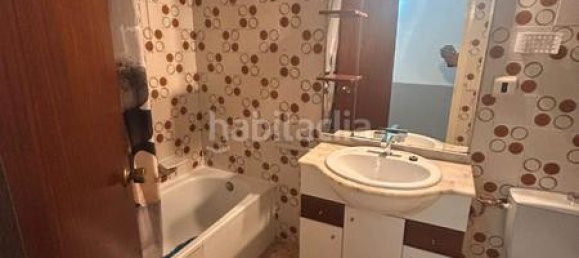 Apartamento de 3 dormitorios en Reus, Spain No. 147908 30