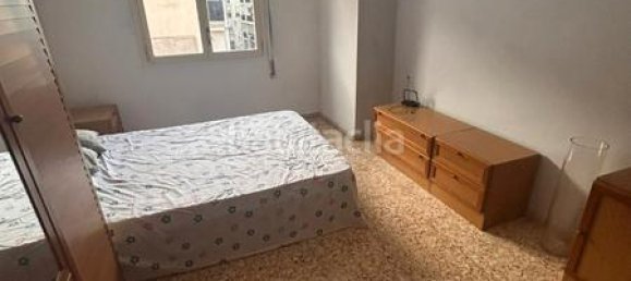 Apartamento de 3 dormitorios en Reus, Spain No. 147908 20