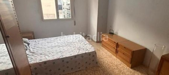 Apartamento de 3 dormitorios en Reus, Spain No. 147908 21