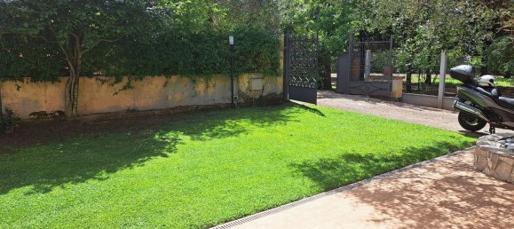 4 rooms Apartment in Lanuvio, Italy No. 277581 2