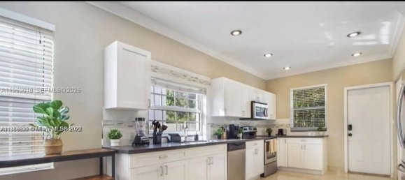 3 Schlafzimmer Villa in Miami, USA, Nr. 615423 15