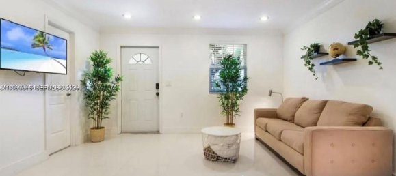3 Schlafzimmer Villa in Miami, USA, Nr. 615423 18