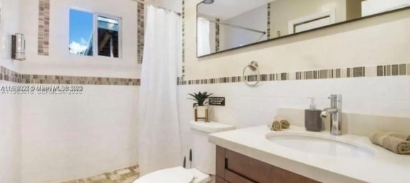 3 Schlafzimmer Villa in Miami, USA, Nr. 615423 20