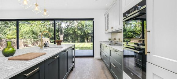 4 bedrooms House in London, United Kingdom No. 5354 4