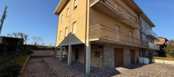 20 rooms House in Sassuolo, Italy No. 80809 2