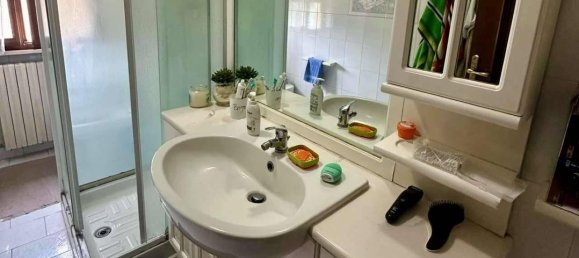 20 rooms House in Sassuolo, Italy No. 80809 7