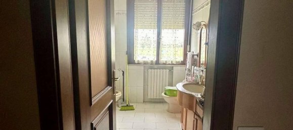20 rooms House in Sassuolo, Italy No. 80809 5