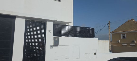 3 bedrooms Townhouse in Cadiz, Spain No. 168836 2