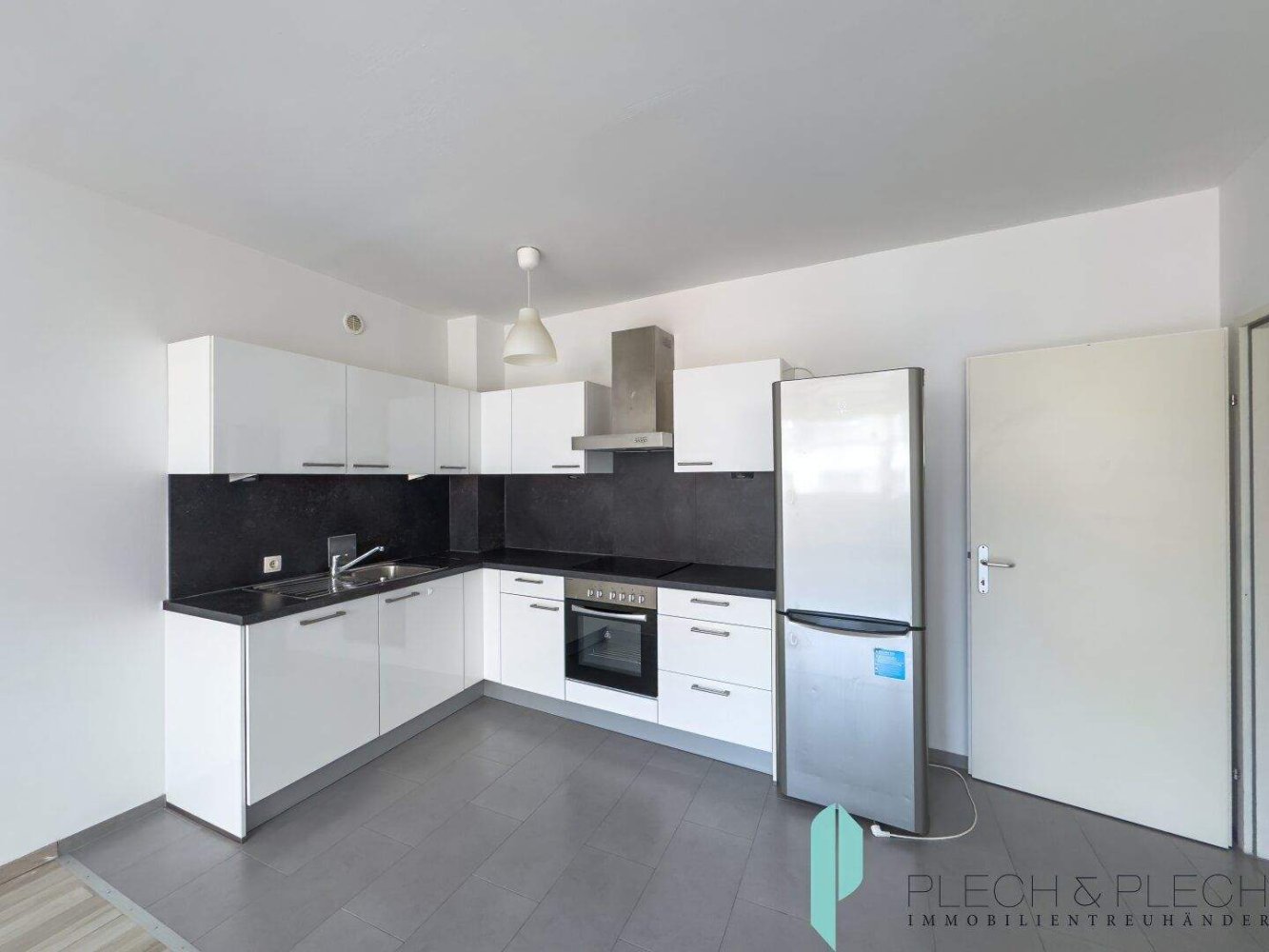 2 rooms Apartment in Modling, Austria No. 247388