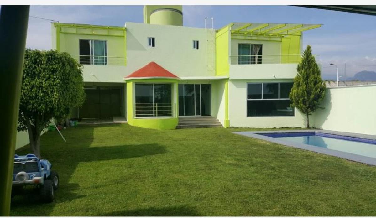 4 bedrooms House in Morelos, Mexico No. 161888