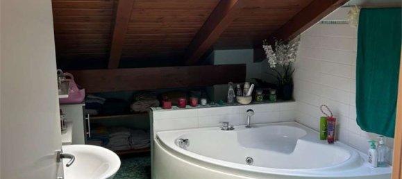 3-Zimmer Haus in Albese con Cassano, Italy, Nr. 15971 19