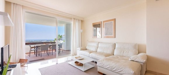 2 bedrooms Apartment in Estepona, Spain No. 169249 2