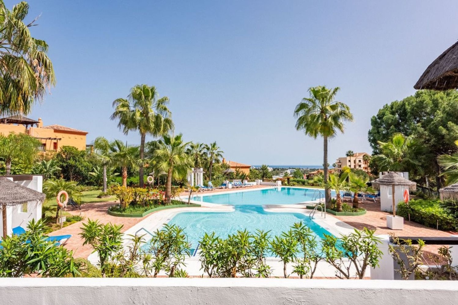 2 bedrooms Apartment in Estepona, Spain No. 169249