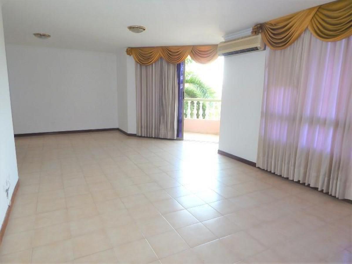 Casa de 3 dormitorios en Atlántico, Colombia No. 2357