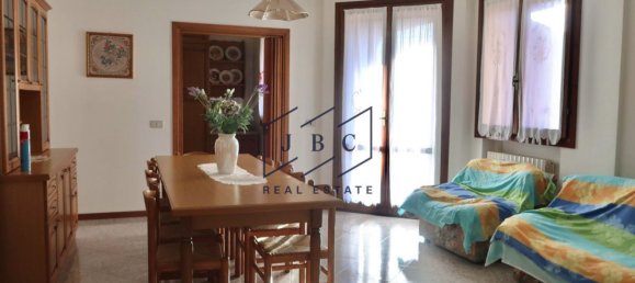 4-salle Appartement à Jesolo, Italy No. 53832 14