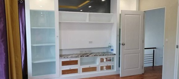 4 Schlafzimmer Haus in Nonthaburi, Thailand, Nr. 68220 9