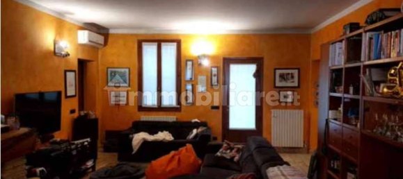 2 bedrooms Villa in San Felice sul Panaro, Italy No. 98128 18