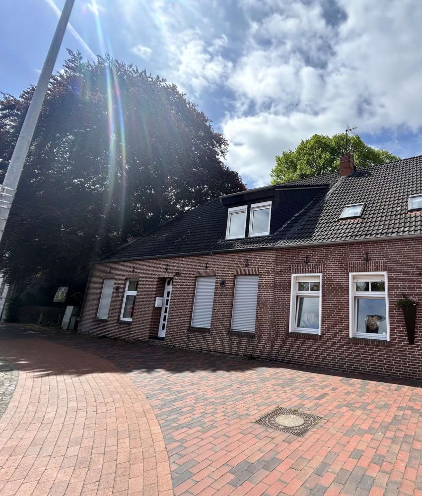 Adosado de 6 dormitorios en Leer, Germany No. 228815