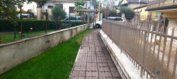 4 rooms Apartment in Aquino, Italy No. 35118 25