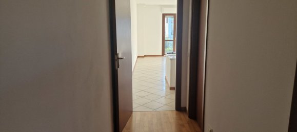 3 rooms Apartment in Perugia, Italy No. 296645 11