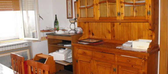 3 rooms Apartment in Matera, Italy No. 189569 8