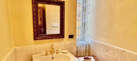 9 rooms Apartment in Bergamo, Italy No. 119461 12