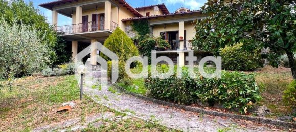 Villa T5 em Loro Ciuffenna, Italy N.º 356248 2