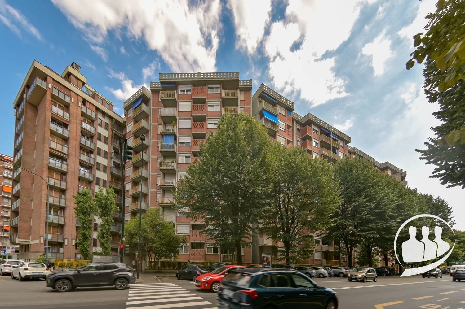 4 bedrooms Apartment in Turin, Italy No. 384893