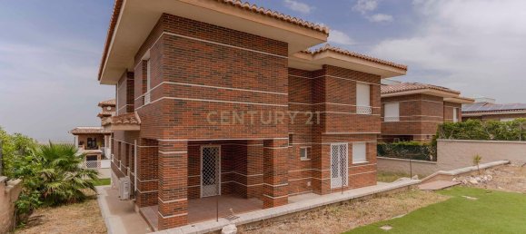 Casa de 4 dormitorios en La Zubia, Spain No. 151084 21