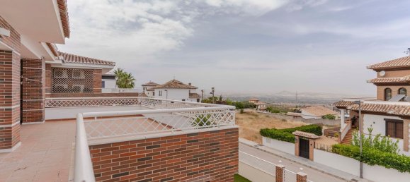 Casa de 4 dormitorios en La Zubia, Spain No. 151084 93