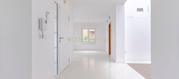 Casa de 4 dormitorios en La Zubia, Spain No. 151084 8