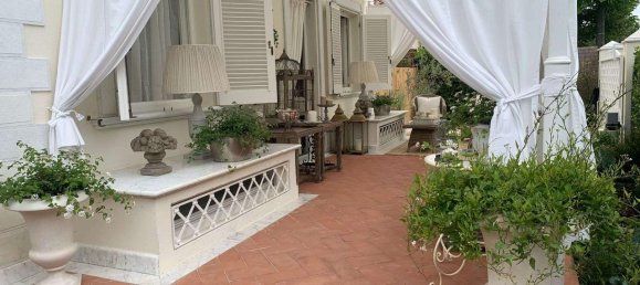 8 rooms Villa in Pietrasanta, Italy No. 2076 2