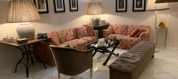 8 rooms Villa in Pietrasanta, Italy No. 2076 24