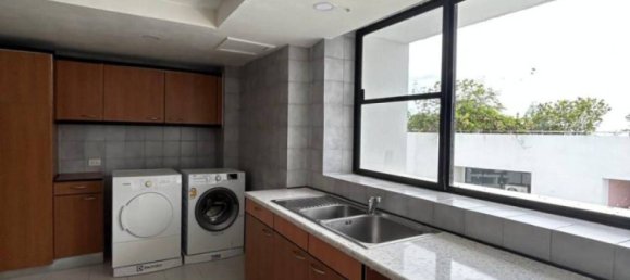 Кондоминиум  с 3 спальнями в Пляж Рейли, Таиланд № 61610 9