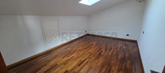 5 bedrooms House in Torri di Quartesolo, Italy No. 332512 27