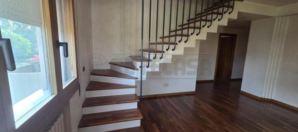 5 bedrooms House in Torri di Quartesolo, Italy No. 332512 23