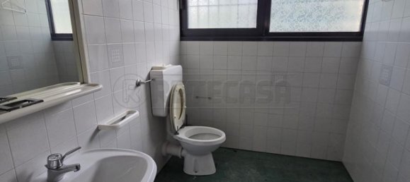 5 bedrooms House in Torri di Quartesolo, Italy No. 332512 34