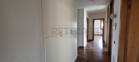 5 bedrooms House in Torri di Quartesolo, Italy No. 332512 15