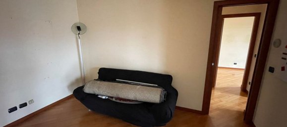 6 rooms Apartment in Travagliato, Italy No. 4388 11