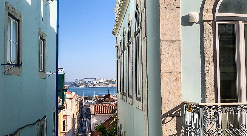 Apartamento de 2 dormitorios en Lisbon, Portugal No. 96063