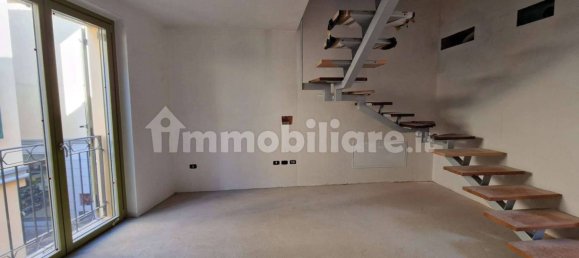 Квартира с 3 спальнями в Тревильо, Италия № 143591 9