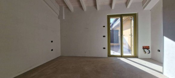 Квартира с 3 спальнями в Тревильо, Италия № 143591 27