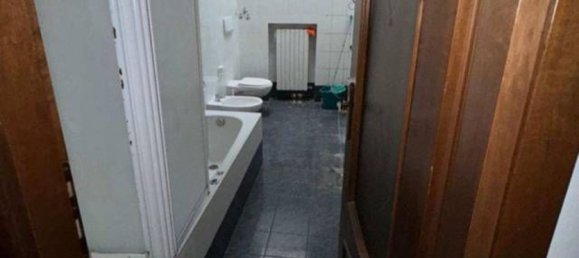 3 rooms Apartment in Guanzate, Italy No. 274355 11