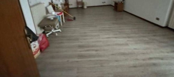 3 rooms Apartment in Guanzate, Italy No. 274355 4